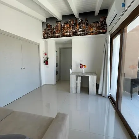 Barrile's Guest house